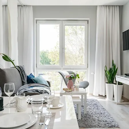 Bright - Loftaffair Apartment